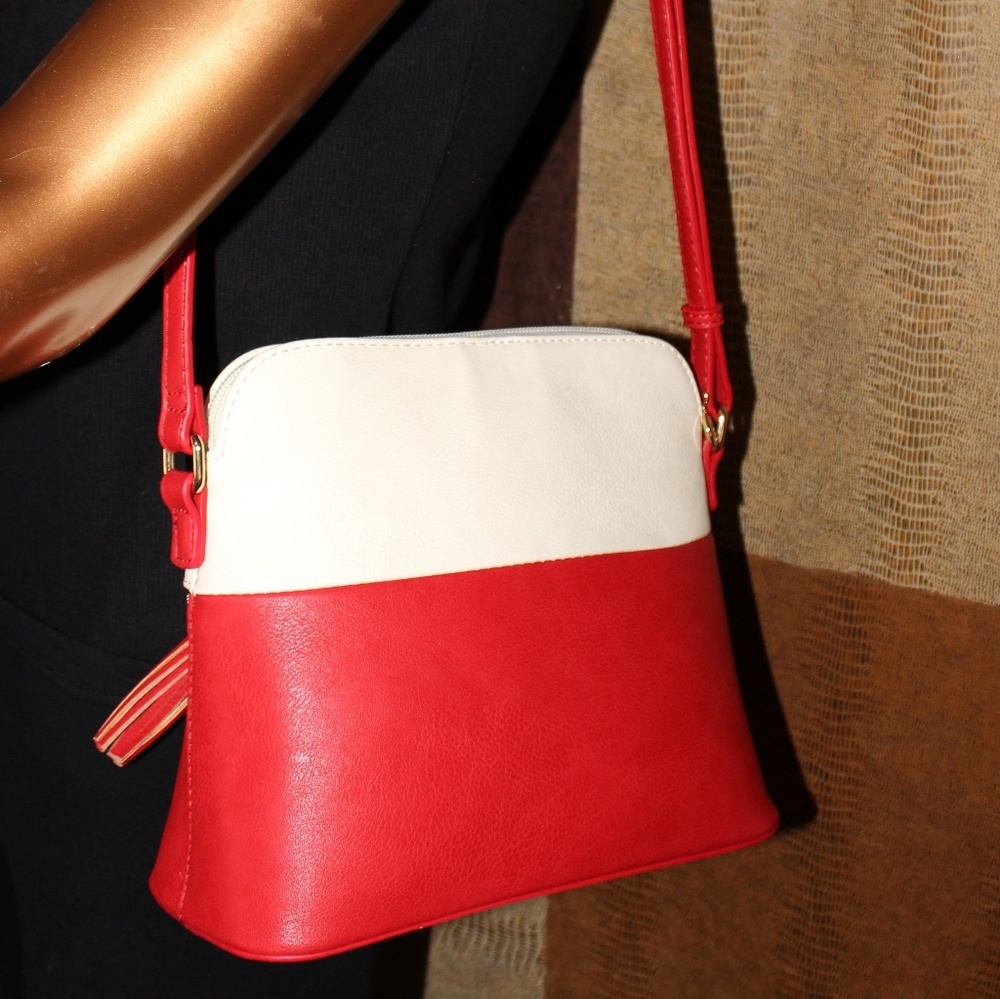 Red Crossbody - Picture 4 of 4
